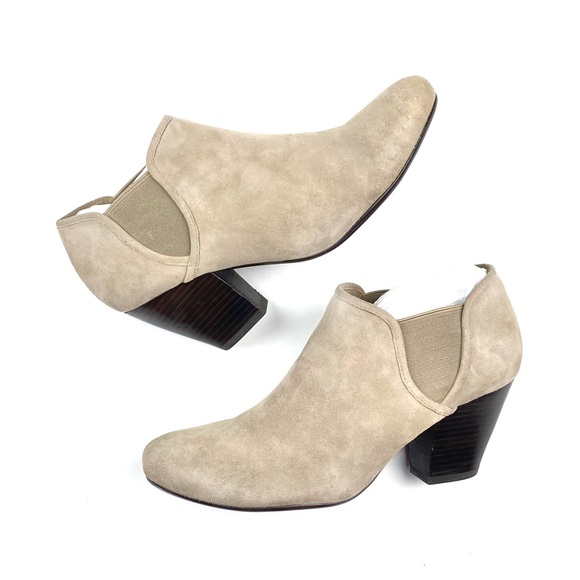 Vaneli Suede Leather Booties “Jody” Truffle Suede Boots Taupe Beige Ankle Boot 9 - Picture 4 of 16